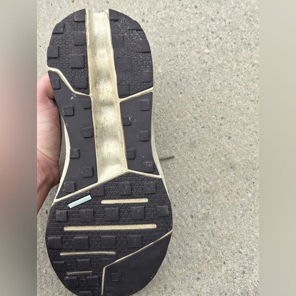 On Running Khaki Athletic Shoes - Picture 7 of 10